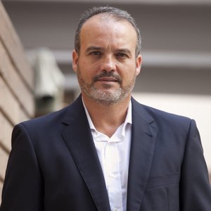 FOTO CONCEJAL LUCRECIO